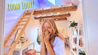 😆 ROOM TOUR • Melissa [upl. by Waterman339]